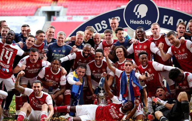 塞维利亚vs皇家贝蒂斯：阿斯皮利奎塔、索乌首发，马克-罗卡、巴尔特拉出战（塞维利亚对阵皇家贝蒂斯：阿斯皮利奎塔、索乌先发，马克-罗卡、巴尔特拉登场）