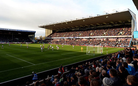 2射2传，安东尼染红后的4场比赛均参与进球（安东尼染红后连4场参与进球，贡献2球2助）