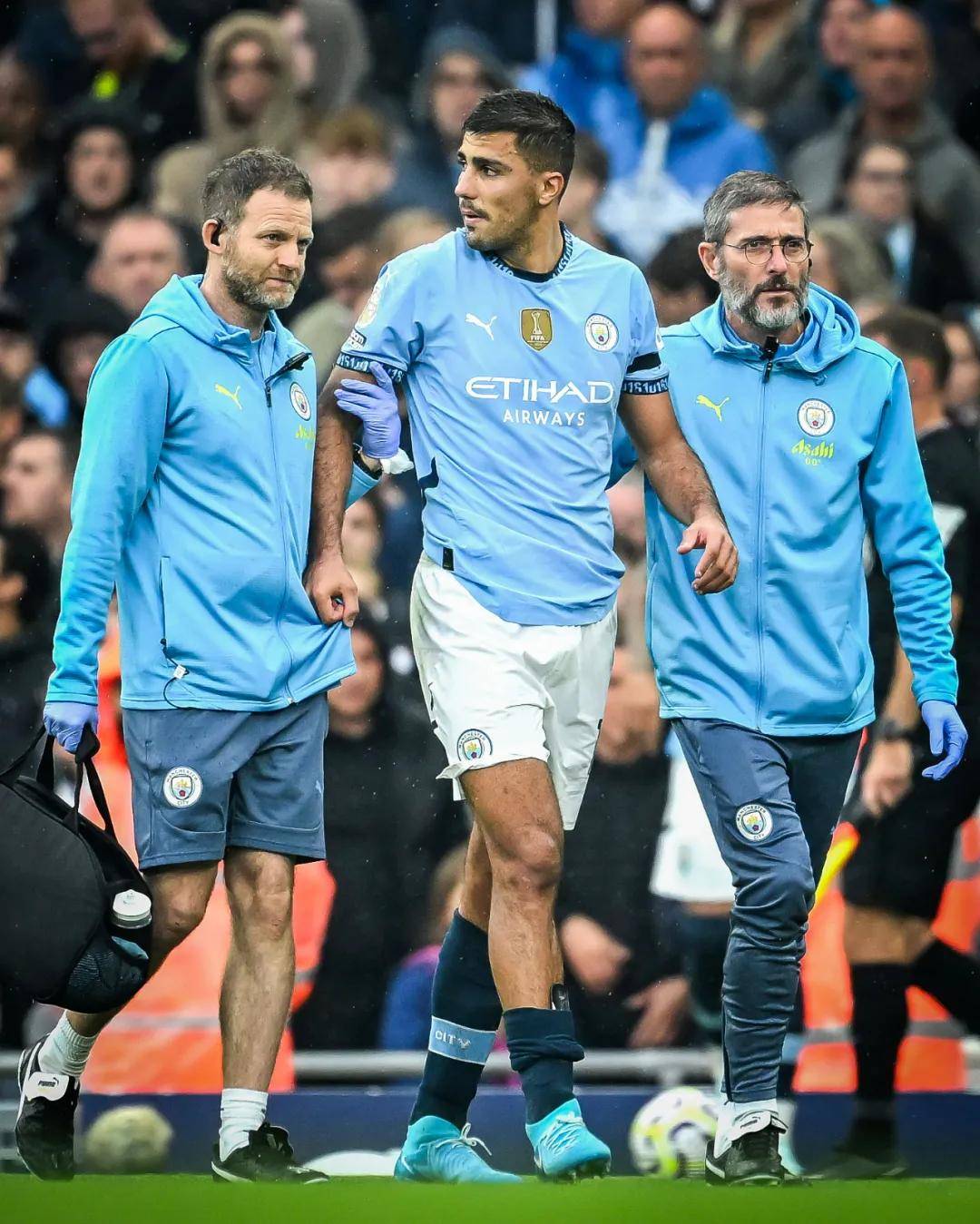 克罗斯谈皇马现状：不要总谈过去，我不需要别人说我想你（克罗斯评皇马近况：别老提过去，我不需要别人对我说想念）