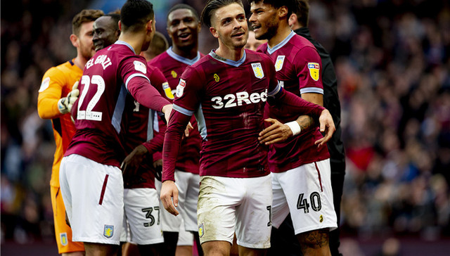 世体：施洛特贝克仍犹豫与多特续约，皇马与巴萨将争夺他（世体：施洛特贝克对与多特续约尚存迟疑，皇马巴萨或将展开争夺）