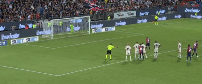 曼联狂丢21球暴露防守隐患，明夏抢免费英超铁卫！阿莫林欲签嫡系（曼联连丢21球显后防短板，明夏瞄准免签英超铁卫，阿莫林力荐嫡系）