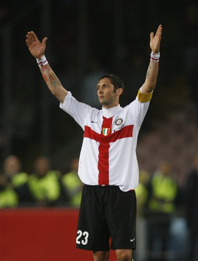 波特：是否轮换还需慎重考虑，会努力避免伊萨克遭到停赛（波特：轮换需谨慎权衡，尽力避免伊萨克被停赛）