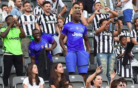 刘建宏：邵佳一已经表现出了一个现代教练的风度和气质（刘建宏：邵佳一已具备现代教练应有的风范与气质）