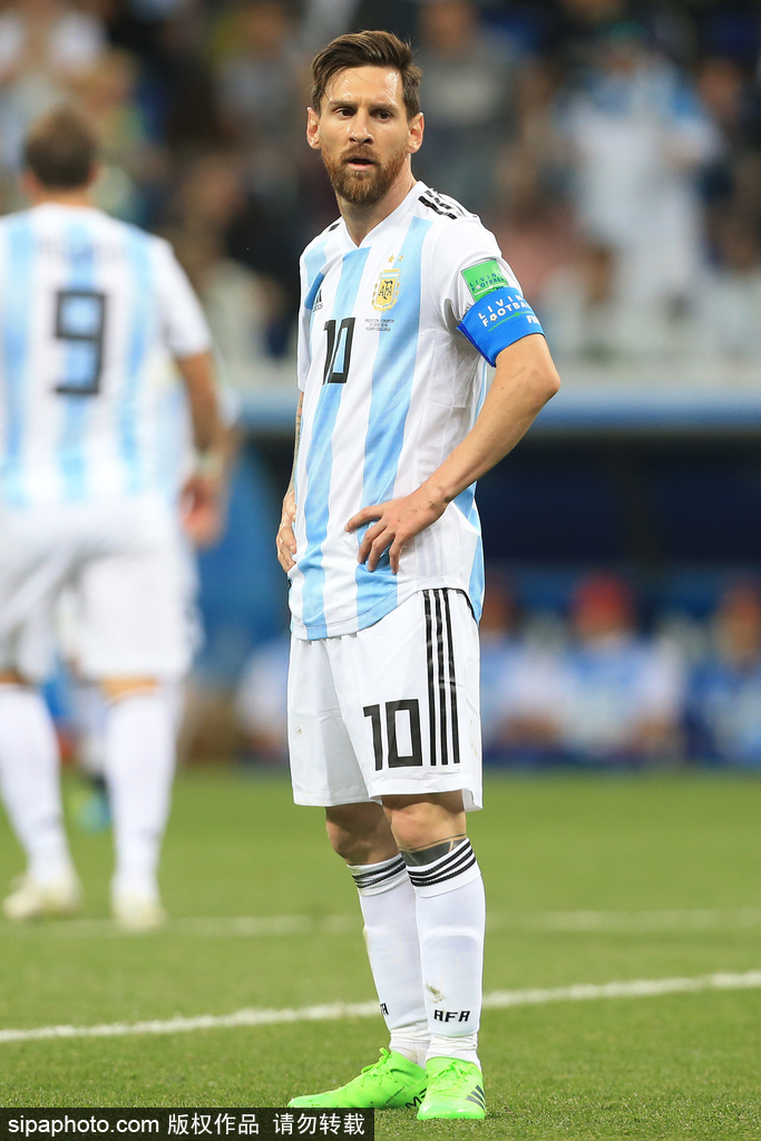 卡佩罗：市场有好中锋英超会出手，然后是西甲最后才轮到意甲（卡佩罗：若市场出现优质中锋，英超先出手，西甲其后，意甲最后）