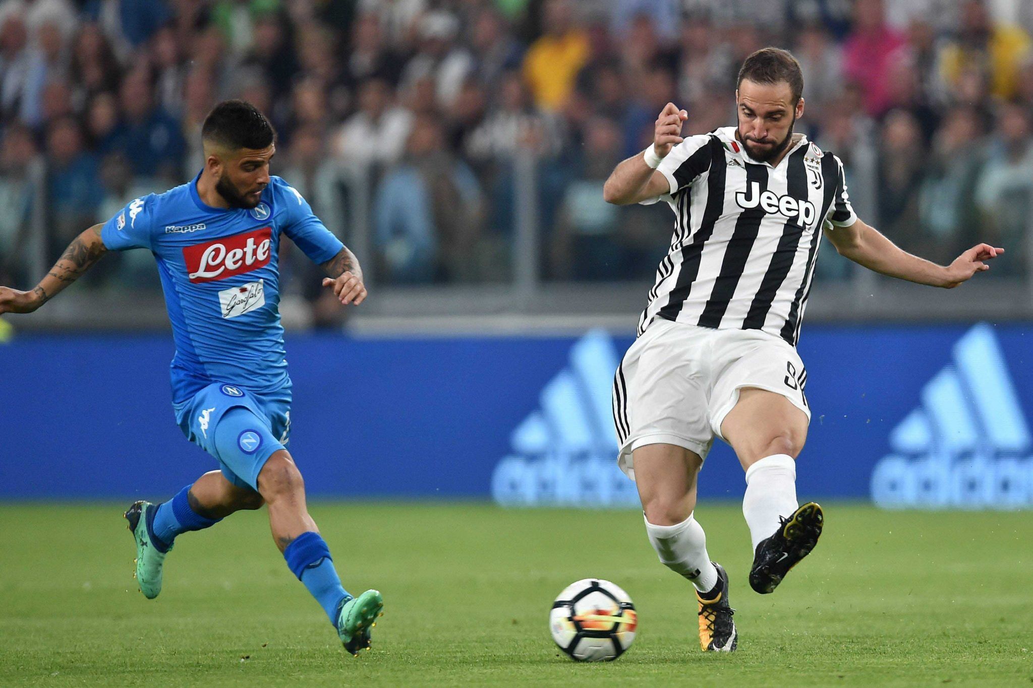 国际米兰0比1利物浦，巴萨2比1法兰克福（利物浦1-0击败国际米兰，巴萨2-1力克法兰克福）