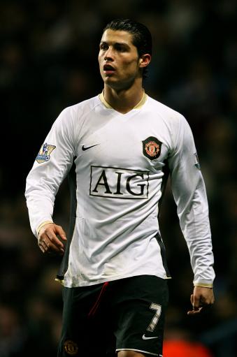 足球欧洲豪门战术失灵，主帅承认排兵布阵失误